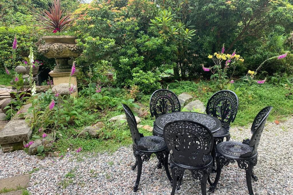 Luxurious Apartment In Historic Mansion - Sleeps 7 Ladock 외부 사진